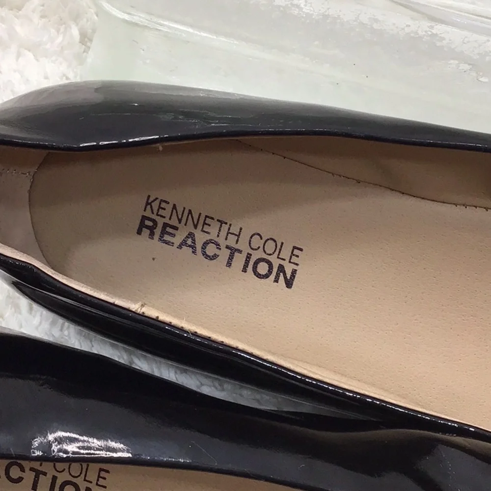 Kenneth Cole Black/cork flats